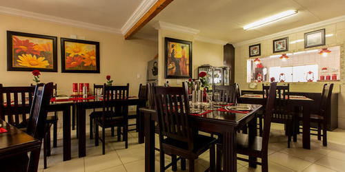 Home Guesthouse รัสเทนเบิร์ก ภายนอก รูปภาพ